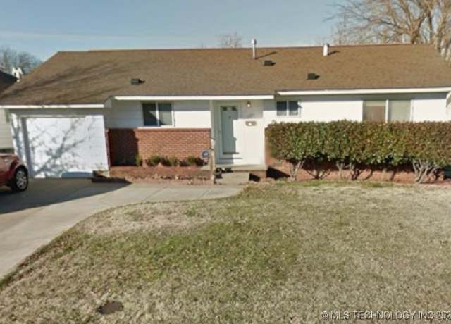 Property at 5789 E 26th St, Tulsa, OK 74114, 3 beds, 1 bath
