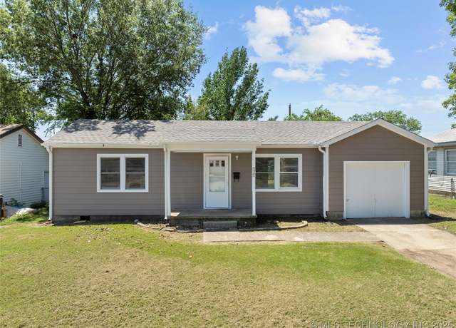 Property at 520 Oak, Ardmore, OK 73401, 2 beds, 1 bath