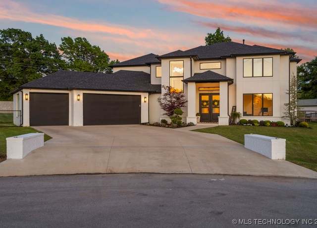 Property at 7707 S 22nd St, Broken Arrow, OK 74011, 3 beds, 3.5 baths