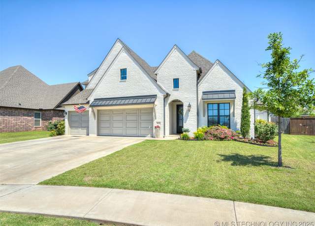 Property at 5519 E 123 St S, Bixby, OK 74008, 4 beds, 3.5 baths