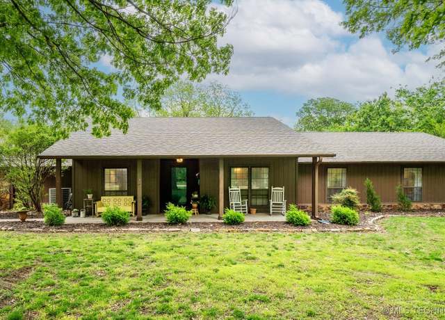 Property at 1908 College Park Rd, Claremore, OK 74017, 3 beds, 2 baths