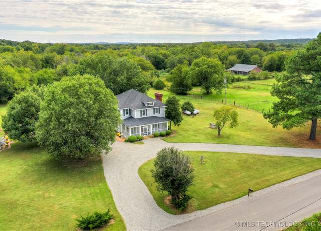 Property at 416130 E 1197 Rd, Eufaula, OK 74432, 4 beds, 3 baths