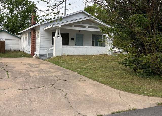 Property at 2402 Court St, Muskogee, OK 74401, 3 beds, 3 baths