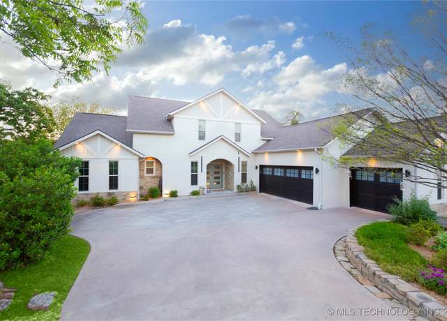 Property at 1813 S 14th, Mcalester, OK 74501, 4 beds, 3.5 baths