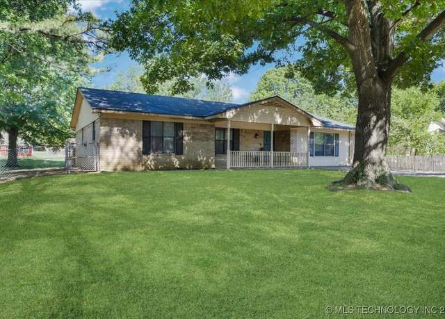 Property at 211 Meadowlark, Durant, OK 74701, 3 beds, 3 baths