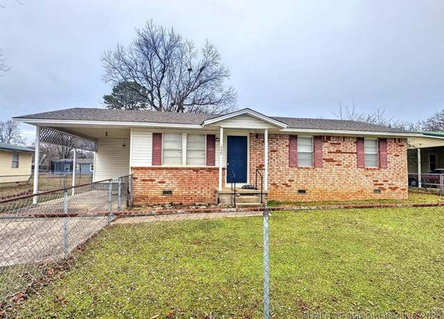 Property at 208 Northside Ct, Tahlequah, OK 74464, 3 beds, 1 bath