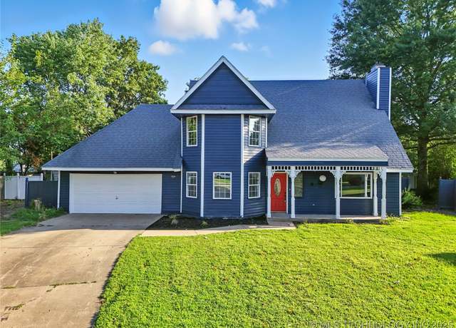 Property at 4000 S Chestnut Ave, Broken Arrow, OK 74011, 3 beds, 2.5 baths