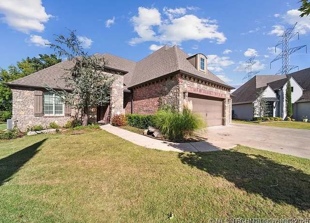 Property at 13703 S 28th St, Bixby, OK 74008, 4 beds, 3.5 baths