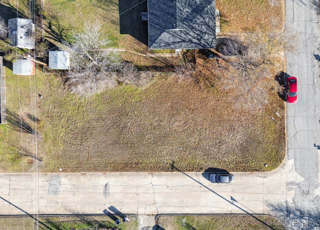 Property at 7101 E 9th St, Tulsa, OK 74112
