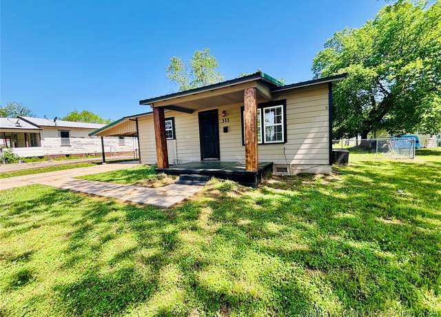 Property at 311 Duffee, Eufaula, OK 74432, 2 beds, 1.5 baths