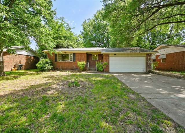 Property at 1534 E 54th Pl, Tulsa, OK 74105, 4 beds, 1.5 baths