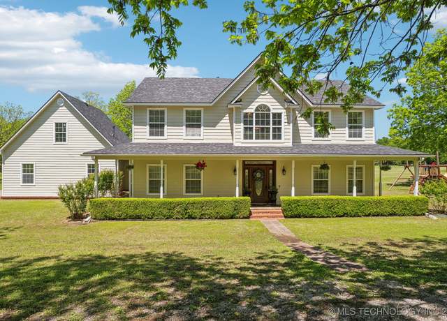 Property at 15827 E 171st St S, Bixby, OK 74008, 5 beds, 4 baths