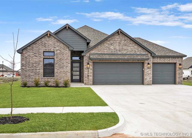 Property at 27784 E 109th St S, Coweta, OK 74429, 3 beds, 2 baths
