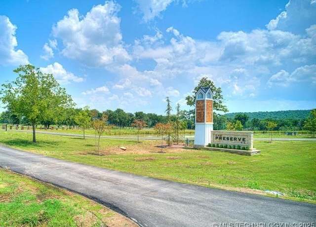 Property at 31 Pebble Ridge Rd, Eufaula, OK 74432