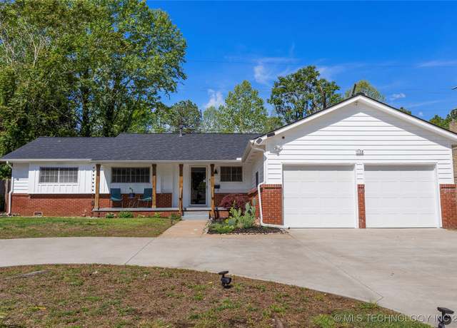 Property at 1158 N Xenophon Ave, Tulsa, OK 74127, 3 beds, 2 baths