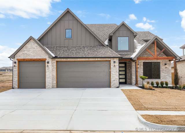 Property at 2038 E 129th St, Jenks, OK 74037, 3 beds, 2.5 baths