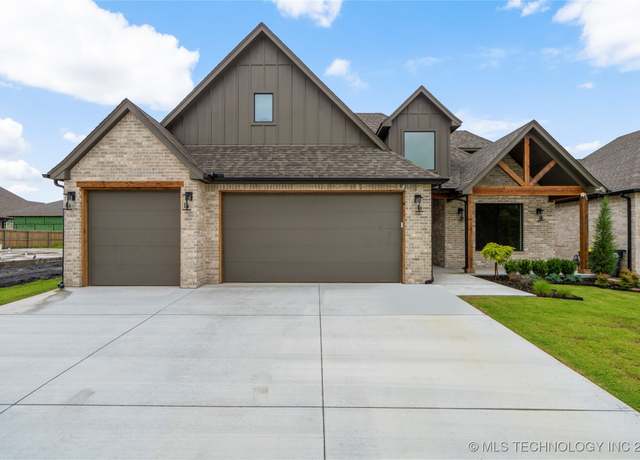 Property at 2038 E 129th St, Jenks, OK 74037, 3 beds, 2.5 baths
