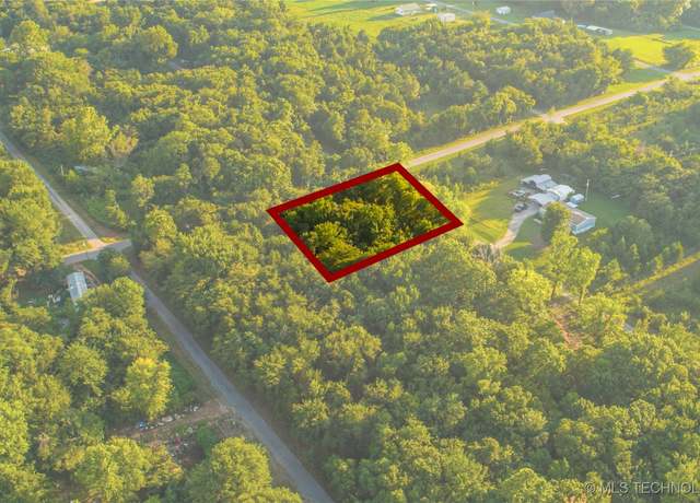 Property at 2 S B St, Canadian, OK 74501