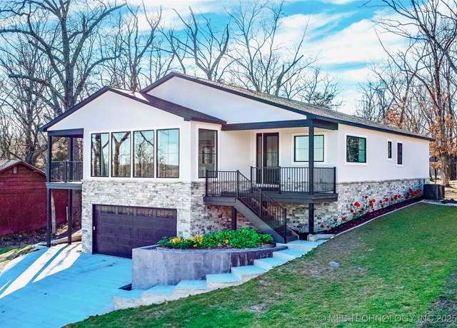 Property at 22 Vinita Cir, Monkey Island, OK 74331, 4 beds, 4.5 baths