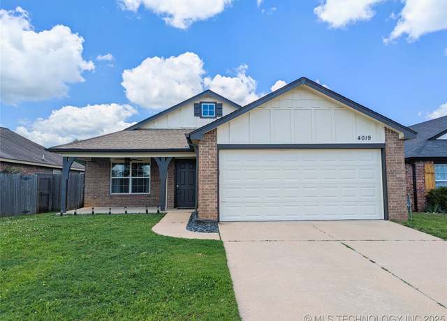 Property at 4019 W 103rd Ct S, Jenks, OK 74037, 3 beds, 2 baths