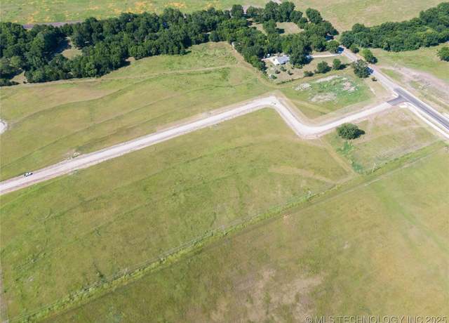 Property at 107 Lost Creek Ln, Davis, OK 73030