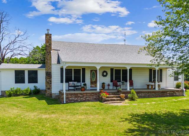 Property at 16881 S 4220 Rd, Claremore, OK 74017, 3 beds, 3 baths