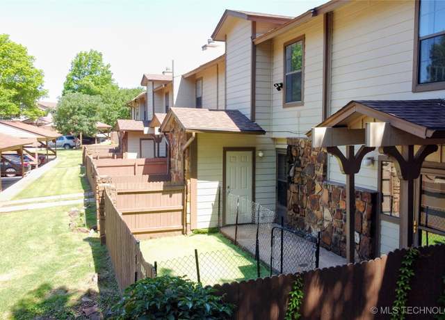 Property at 6370 S 80th EastAvenue Unit E, Tulsa, OK 74133, 2 beds, 2.5 baths