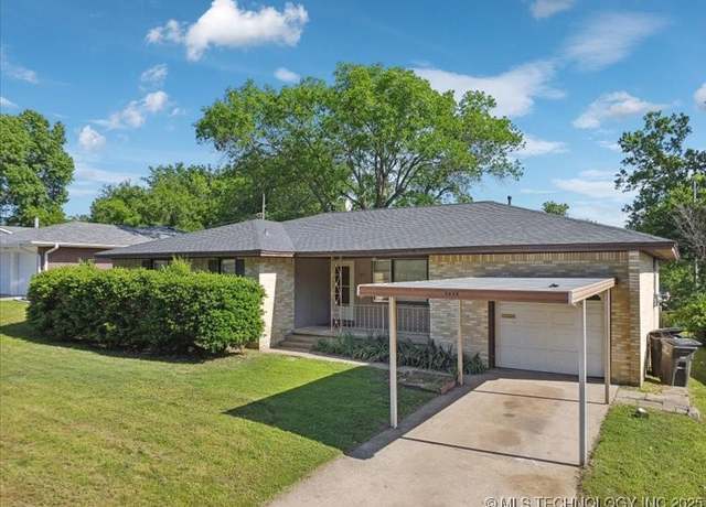 Property at 4721 Dartmouth Dr, Bartlesville, OK 74006, 3 beds, 2 baths