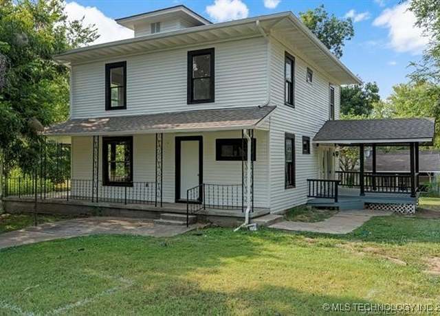 Property at 512 Cherokee St, Cleveland, OK 74020, 4 beds, 1.5 baths