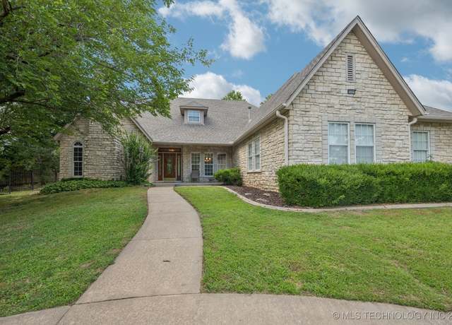 Property at 9400 N 138th EastAvenue, Owasso, OK 74055, 5 beds, 3 baths