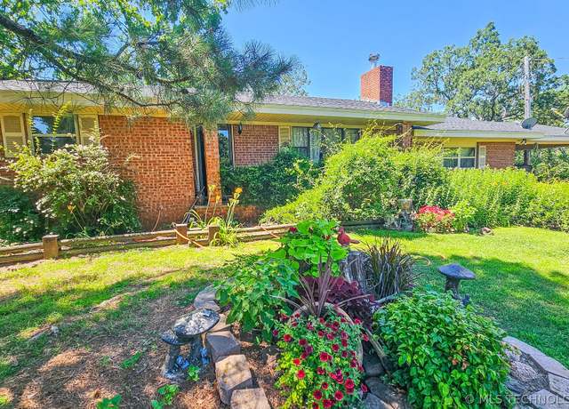 Property at 105 W Mockingbird Ln, Mcalester, OK 74501, 3 beds, 1 bath