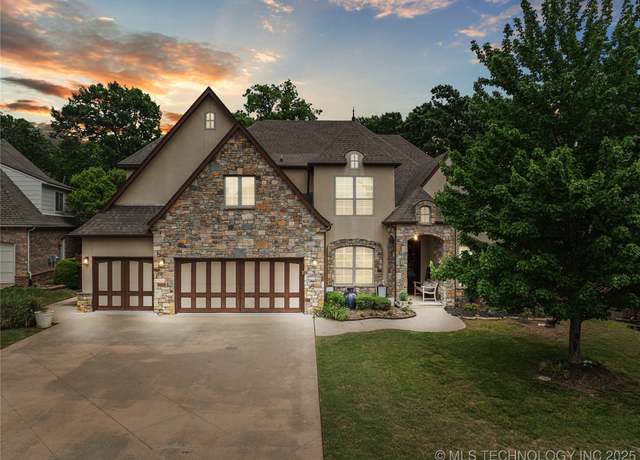 Property at 7711 S Galveston Ave, Tulsa, OK 74132, 5 beds, 4.5 baths