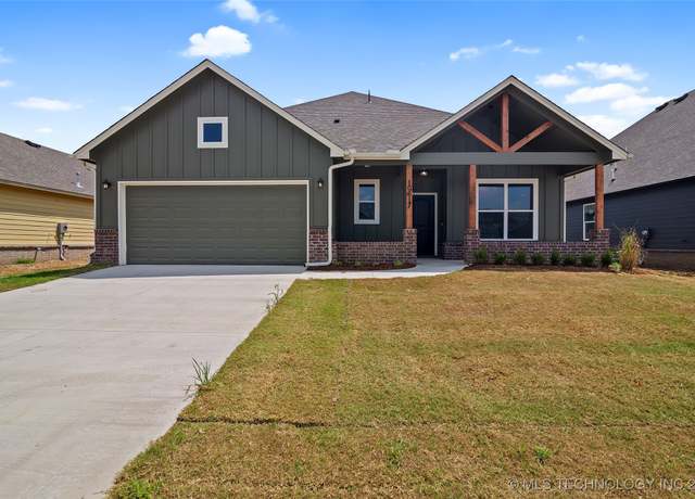 Property at 10617 N 120th EastAvenue, Owasso, OK 74055, 4 beds, 2.5 baths