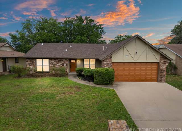 Property at 2230 W Haskell St, Tulsa, OK 74127, 3 beds, 2 baths
