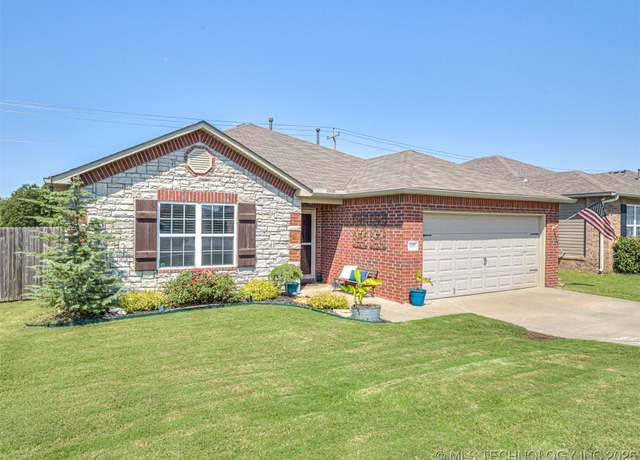 Property at 6606 N 128 EastAvenue, Owasso, OK 74055, 3 beds, 2 baths