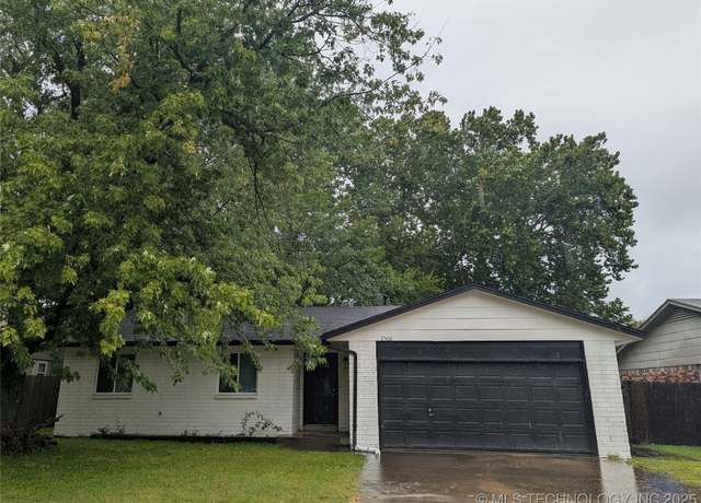 Property at 2508 S Walnut Ave, Broken Arrow, OK 74012, 3 beds, 1 bath