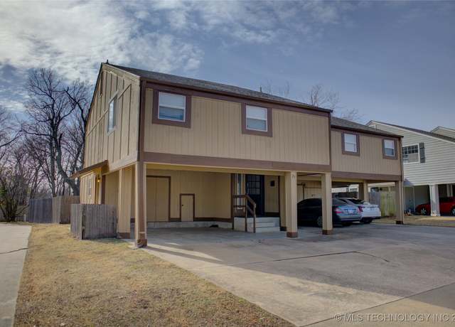 Property at 8718 E 27th St #23, Tulsa, OK 74129, 3 beds, 2.5 baths