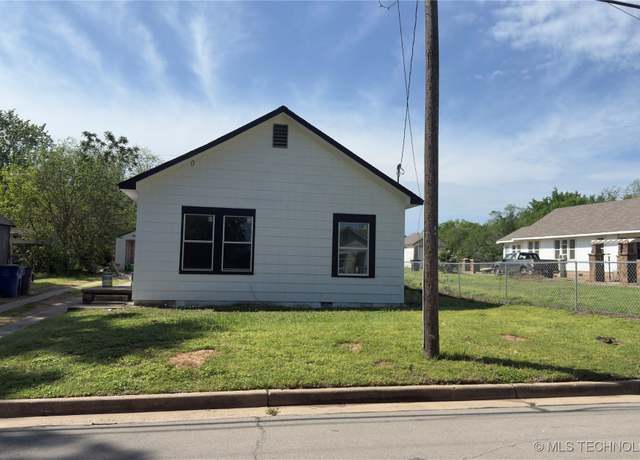 Property at 4542 W 8th St, Tulsa, OK 74127, 4 beds, 2 baths
