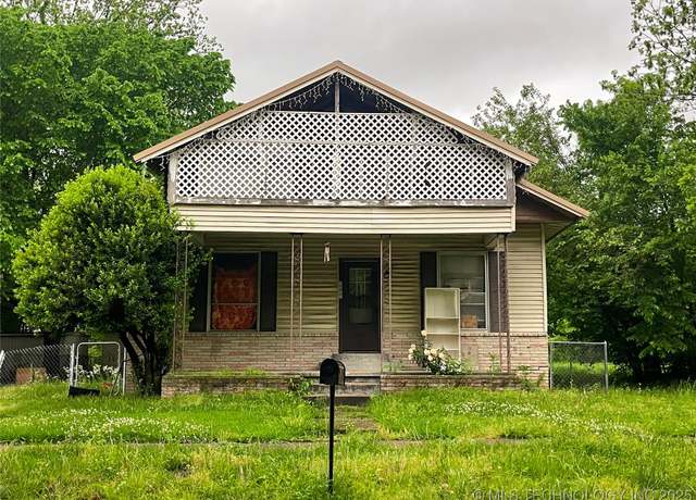 Property at 1211 Eastside Blvd, Muskogee, OK 74403, 2 beds, 2 baths