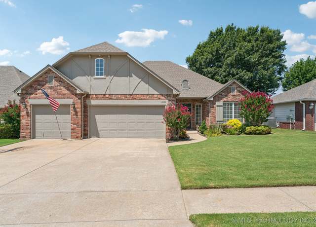 Property at 12432 S 101st EastAvenue, Bixby, OK 74008, 3 beds, 2.5 baths