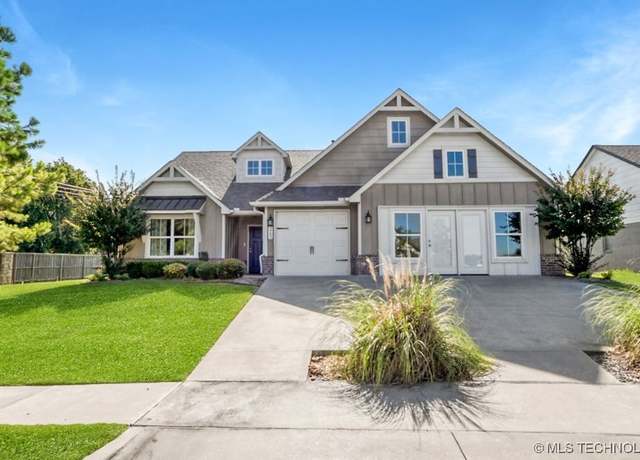 Property at 3703 N 33rd St, Broken Arrow, OK 74014, 4 beds, 3 baths