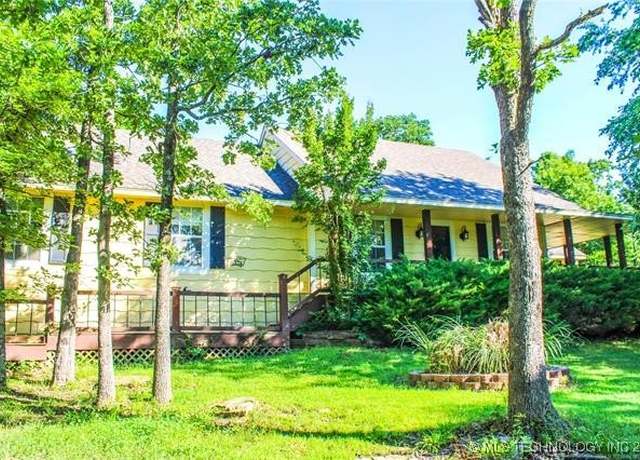 Property at 193 Persimmon Ln, Canadian, OK 74425, 3 beds, 2 baths