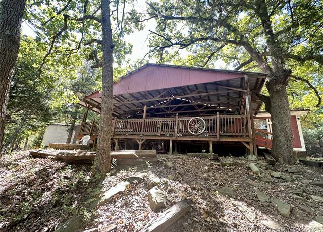 Property at 80 Kiowa Dr, Canadian, OK 74425, 3 beds, 2 baths