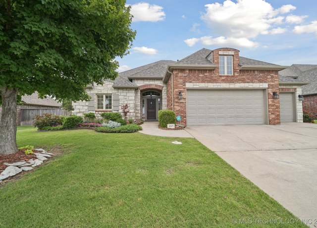 Property at 4317 S 187th EastPlace, Tulsa, OK 74134, 3 beds, 2.5 baths