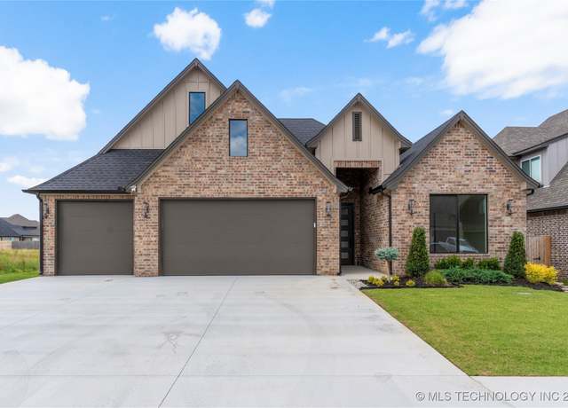Property at 13630 S 21st Pl E, Bixby, OK 74008, 3 beds, 2.5 baths