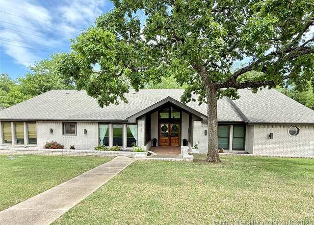 Property at 1729 Wingedfoot, Ada, OK 74820, 4 beds, 3.5 baths