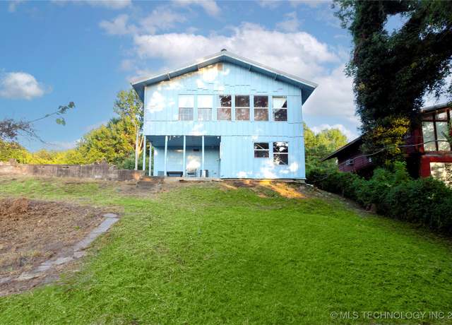 Property at 110 W Lakeshore Dr, Mcalester, OK 74432, 3 beds, 2 baths
