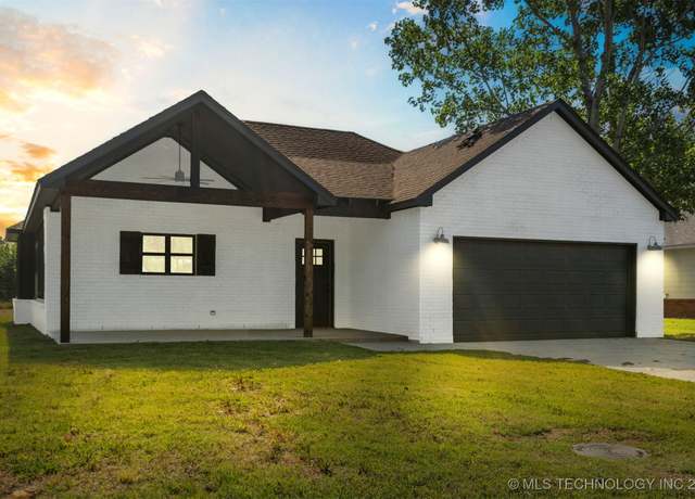 Property at 9545 S Cincinnati St, Sperry, OK 74073, 3 beds, 2 baths