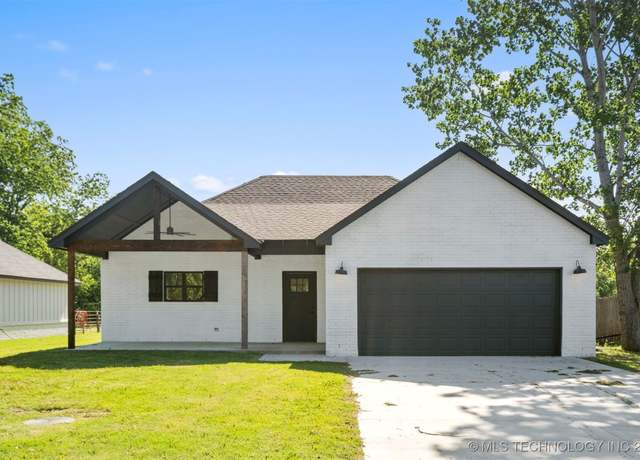 Property at 9545 S Cincinnati St, Sperry, OK 74073, 3 beds, 2 baths