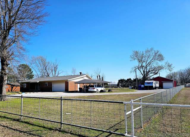 Property at 17620 E 112th St, Owasso, OK 74055, 5 beds, 3.5 baths